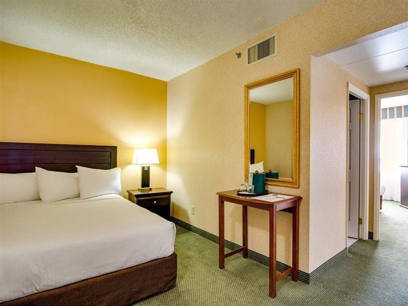 Sawridge Inn And Conference Centre Edmonton South Esterno foto