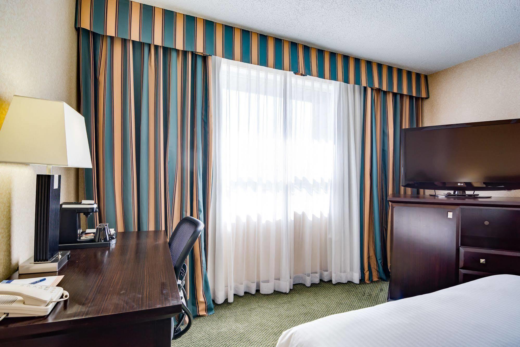 Sawridge Inn And Conference Centre Edmonton South Esterno foto